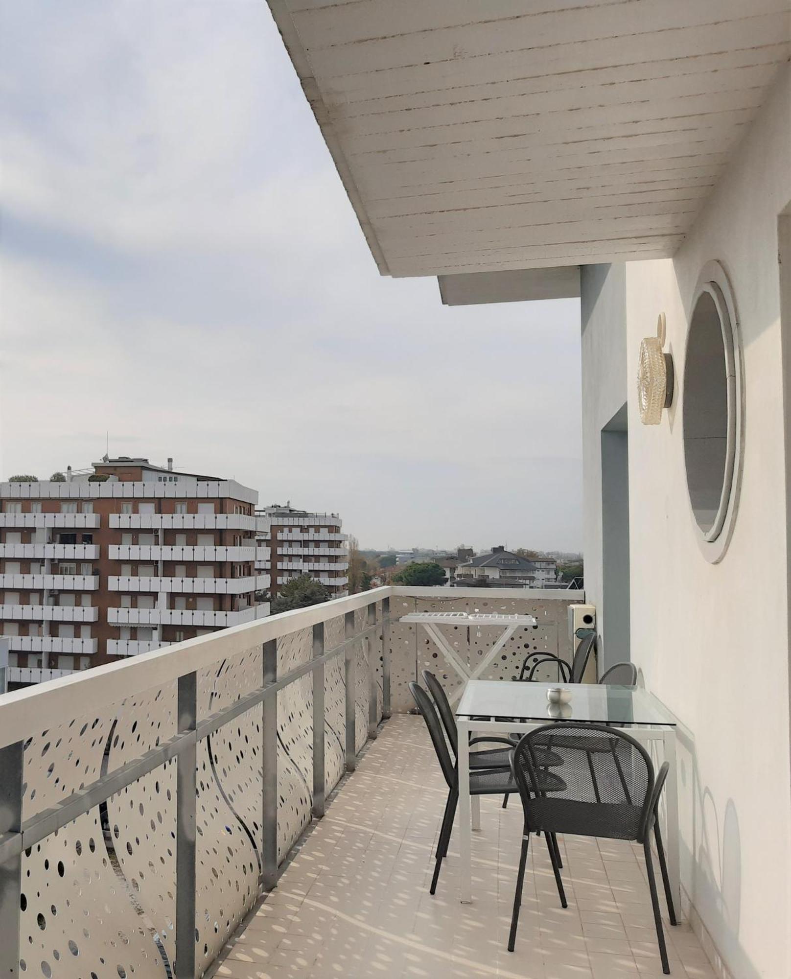 Appart-Hotel Holiday Lignano Sabbiadoro Kültér fotó