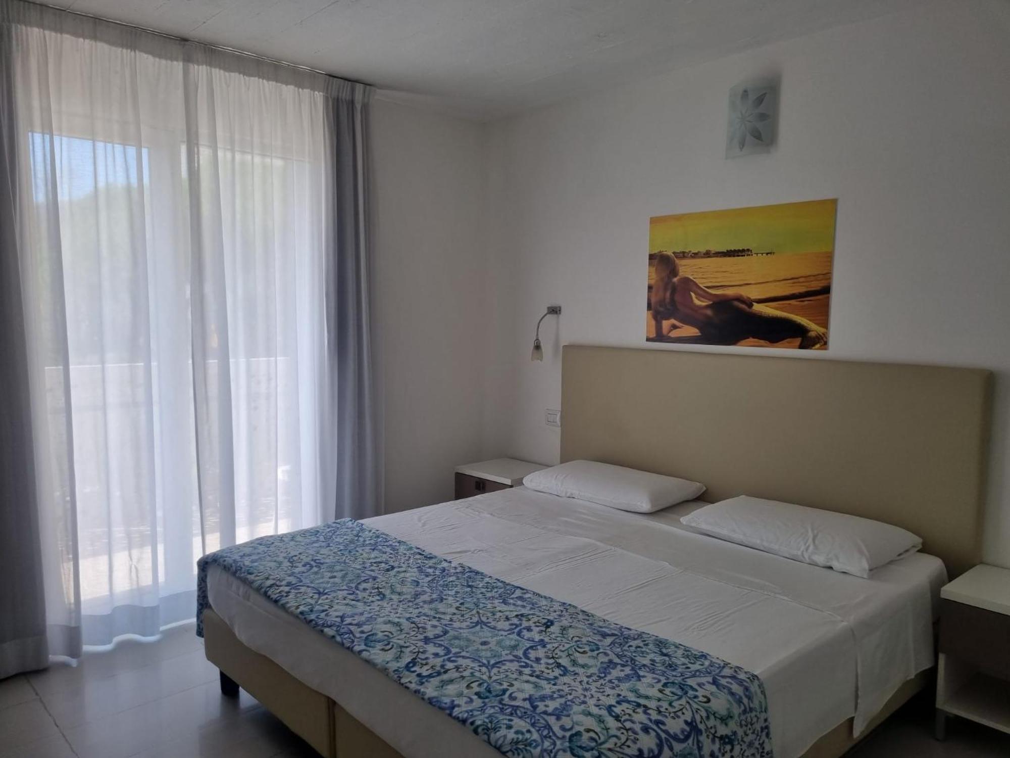 Appart-Hotel Holiday Lignano Sabbiadoro Kültér fotó