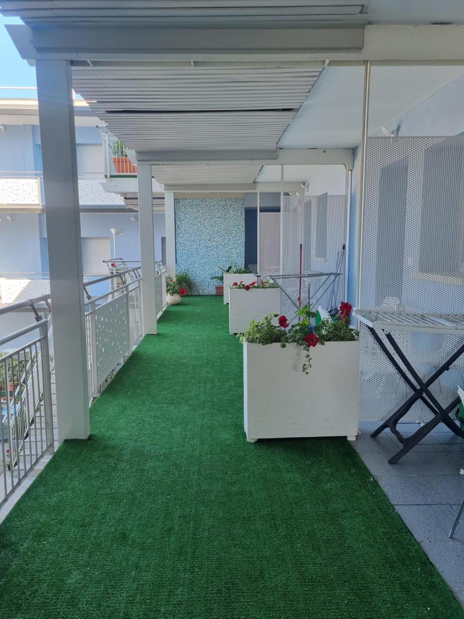 Appart-Hotel Holiday Lignano Sabbiadoro Szoba fotó