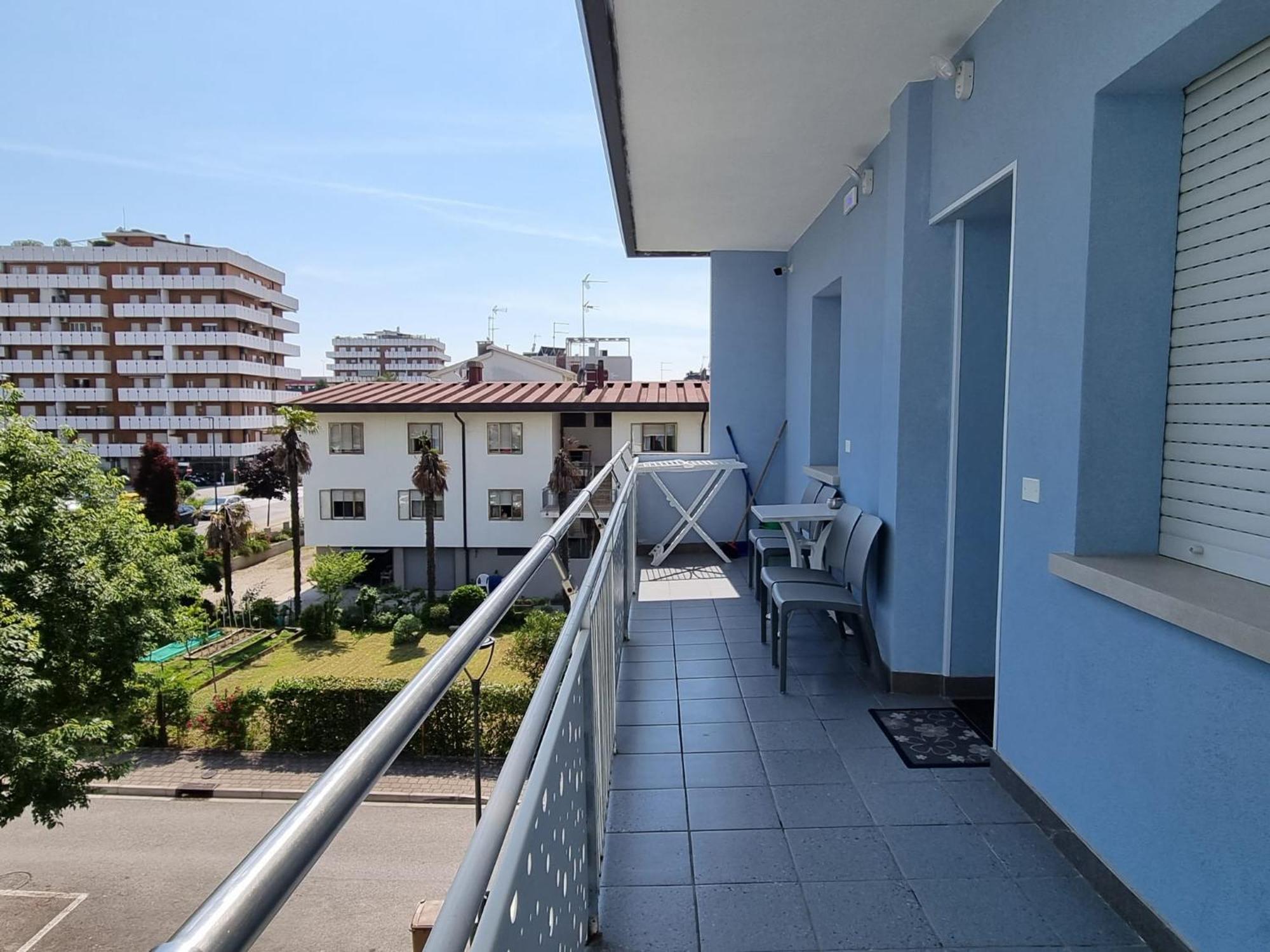 Appart-Hotel Holiday Lignano Sabbiadoro Kültér fotó